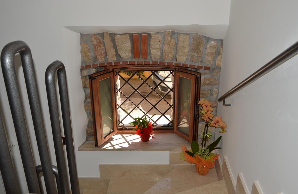 Guest House - Il Granaio Norma Exterior photo